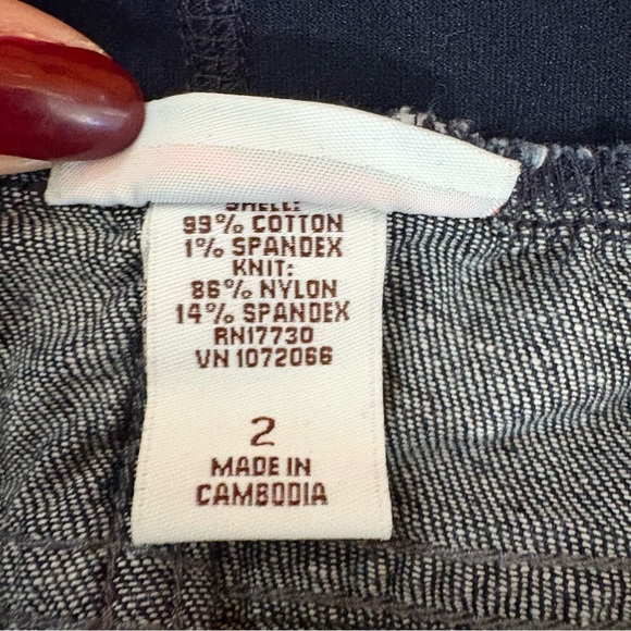 Liz Lange for Target Maternity Full Panel Jeans Size 2 Bootcut Dark Wash Comfort - Picture 4 of 7